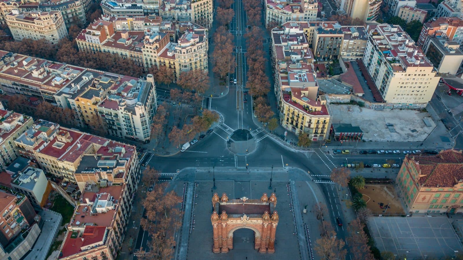 Hyundai Mitja Marató Barcelona by Brooks 2027